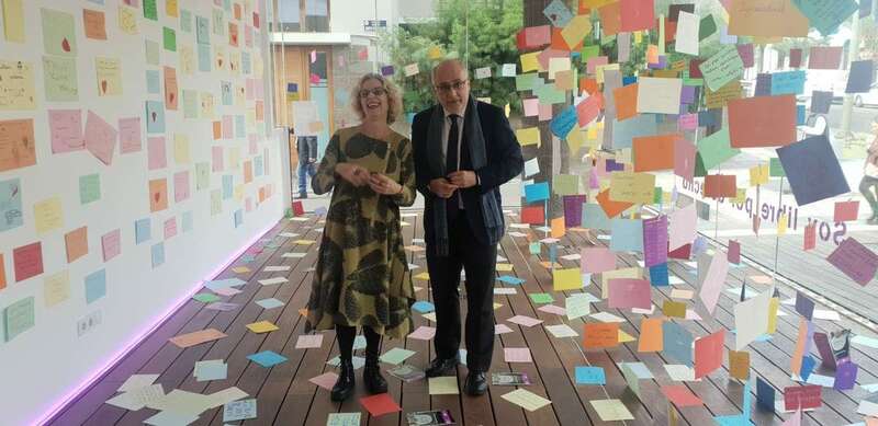 El presidente del Cabildo y la consejera de Igualdad visita la lluvia de mensajes (Foto TA)